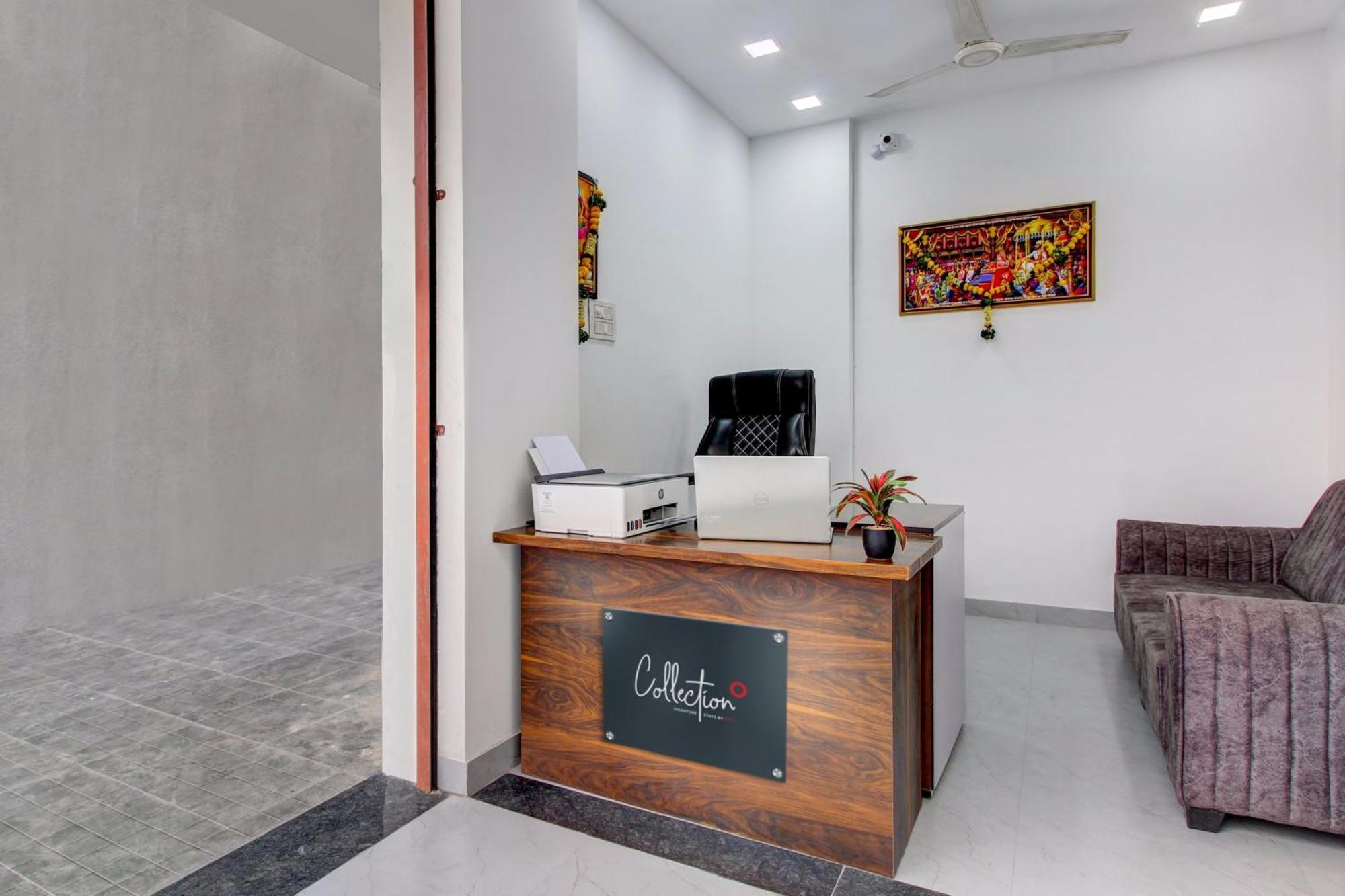 Collection O Crystal Hotel Pimpri-Chinchwad ภายนอก รูปภาพ